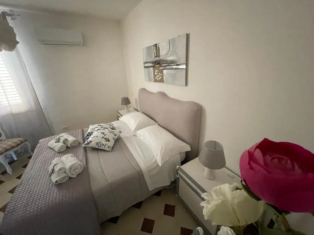 Apartament Cielo E Mare Mondello Palermo 0*,